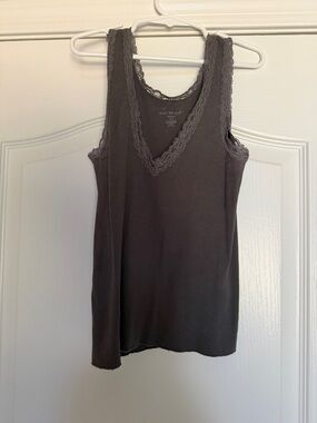 Brandy Melville Lace-Trim Ribbed Tank - Charcoal Gray